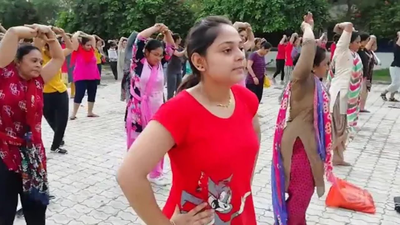 Yogic Aerobics by Kaivalya Yogpeeth Surat
