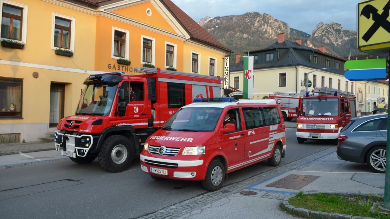 Floriani-Kirchgang der Feuerwehren der Marktgemeinde Admont