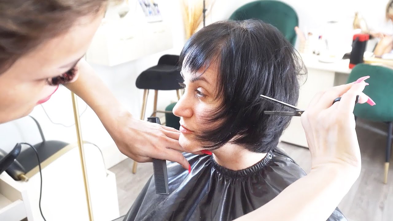 AMAZING WOMEN  HAIRCUT - SHORT LAYERED  BOB WITH BANGS