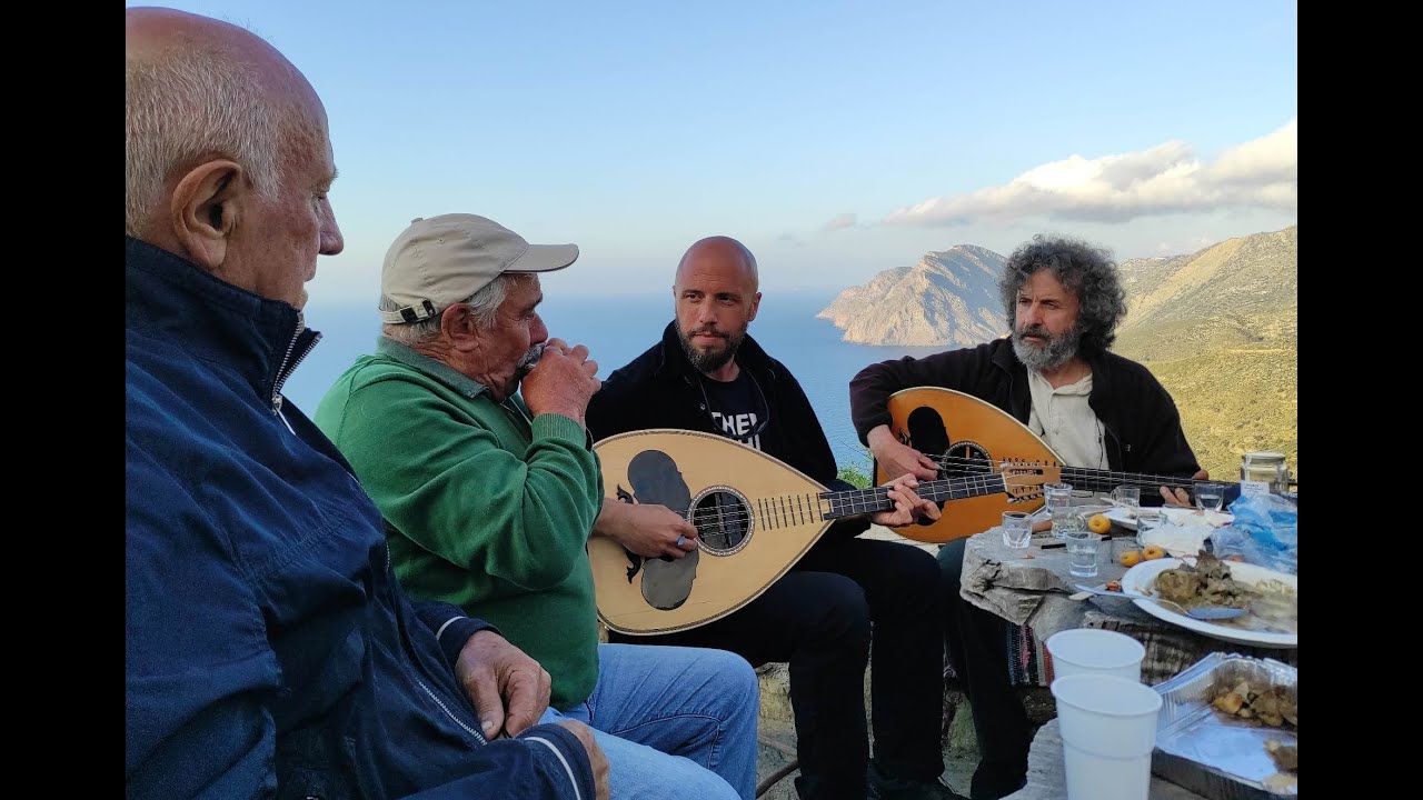 Γ. Γιαλεσάκης (Καθηγητής) Δ. Σιδερής Ψαρογιώργης (Παρέα Στον Καλαβρό) - Κοντυλιές Με Φυσαρμόνικα