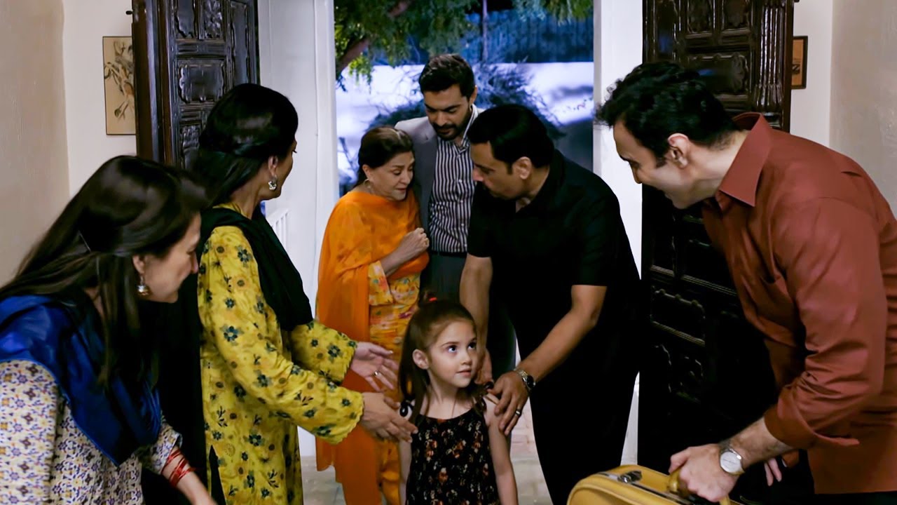 Throwback to the first-ever moment of Hala ❤️ | Hania Aamir | Farhan Saeed | Mere Humsafar