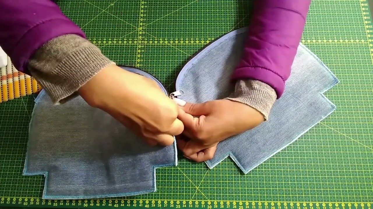 ZIPPER MARKING FOR JEANS TOILETRY BAG #stitchtricks #sewing #sewingtips  #stitchboutique 