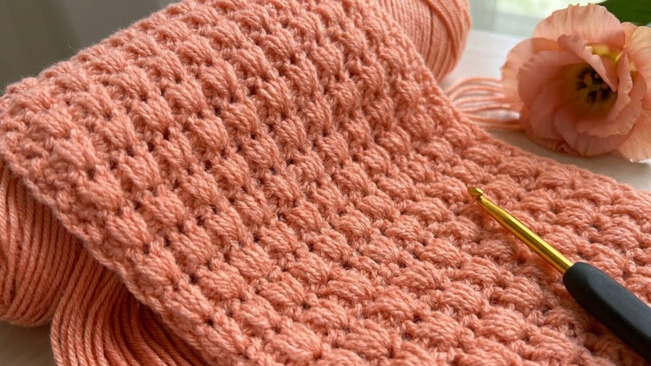 This Year's Most POPULAR Blanket Pattern✨EASY Crochet in Just 2 Row
