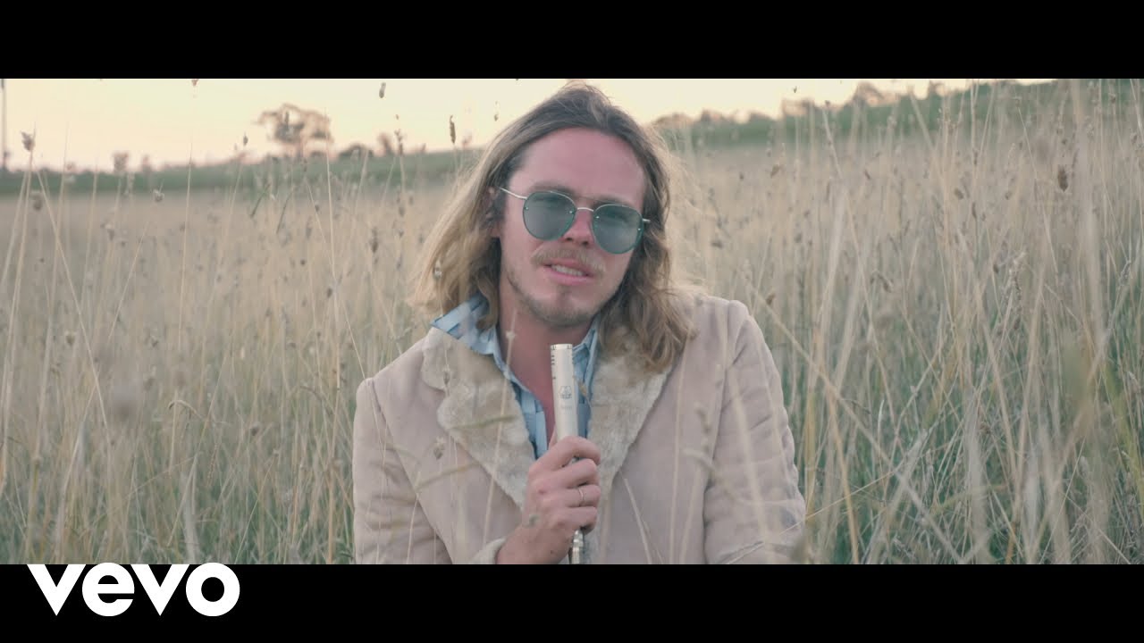 The Lulu Raes - Fade Away (Official Video)