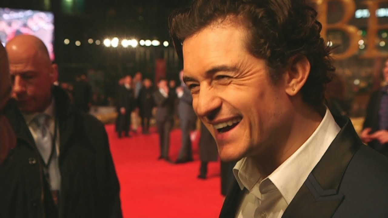 Orlando Bloom forgets his lines at The Hobbit premiere in Berlin