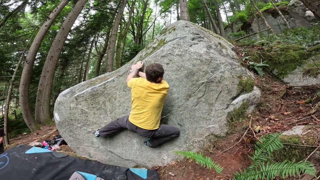 Heelflip Traverse V5 Cypress Bouldering