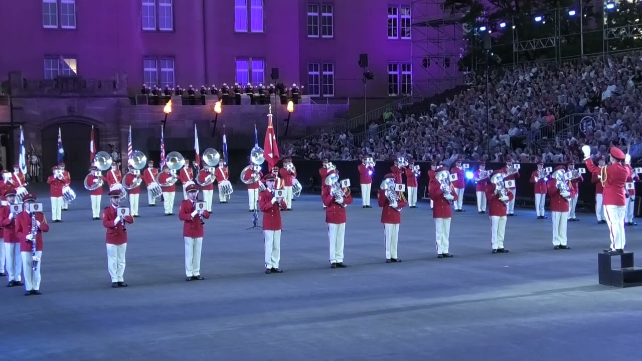 Opening Basel Tattoo 2025 met Patrouille de Suisse