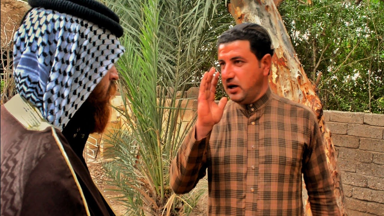 أب يختبر أصدقاء أبنه