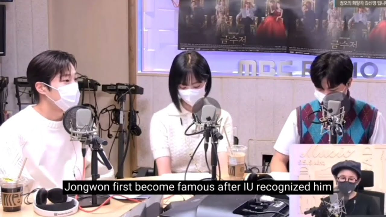 Actor Lee Jongwon is guesting on radio and dj talk about jongwon cast on Strawberry Moon MV of IU