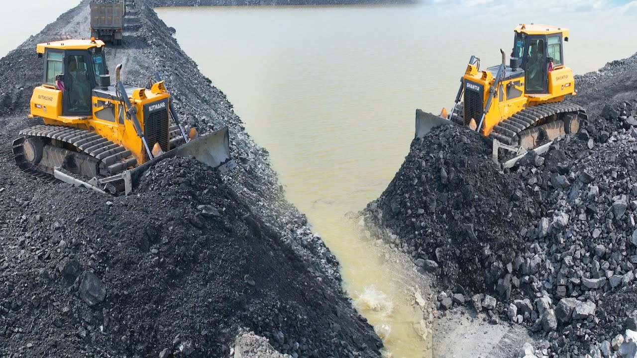 Project: Pushing Stone By Skill dozer SHANTUI Pushing Stone & Dump Truck 25T Big Stone
