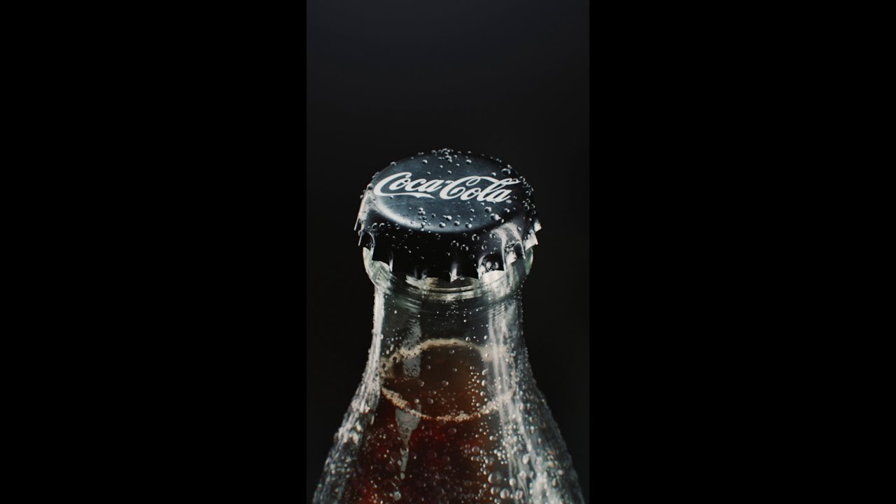 POV: the sky’s your ceiling, the table’s outside, and Coke Zero makes it perfect🥤 ​