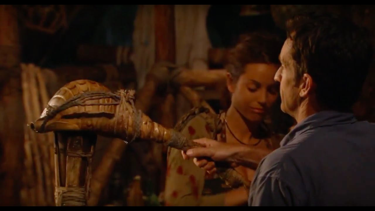 Survivor: Heroes vs Villains - Danielle Blindsided