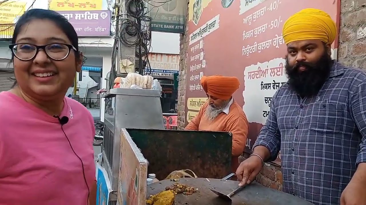 Bathinda de famous kulcha from mr singh kulcha king | Bathinda street food #streetfood