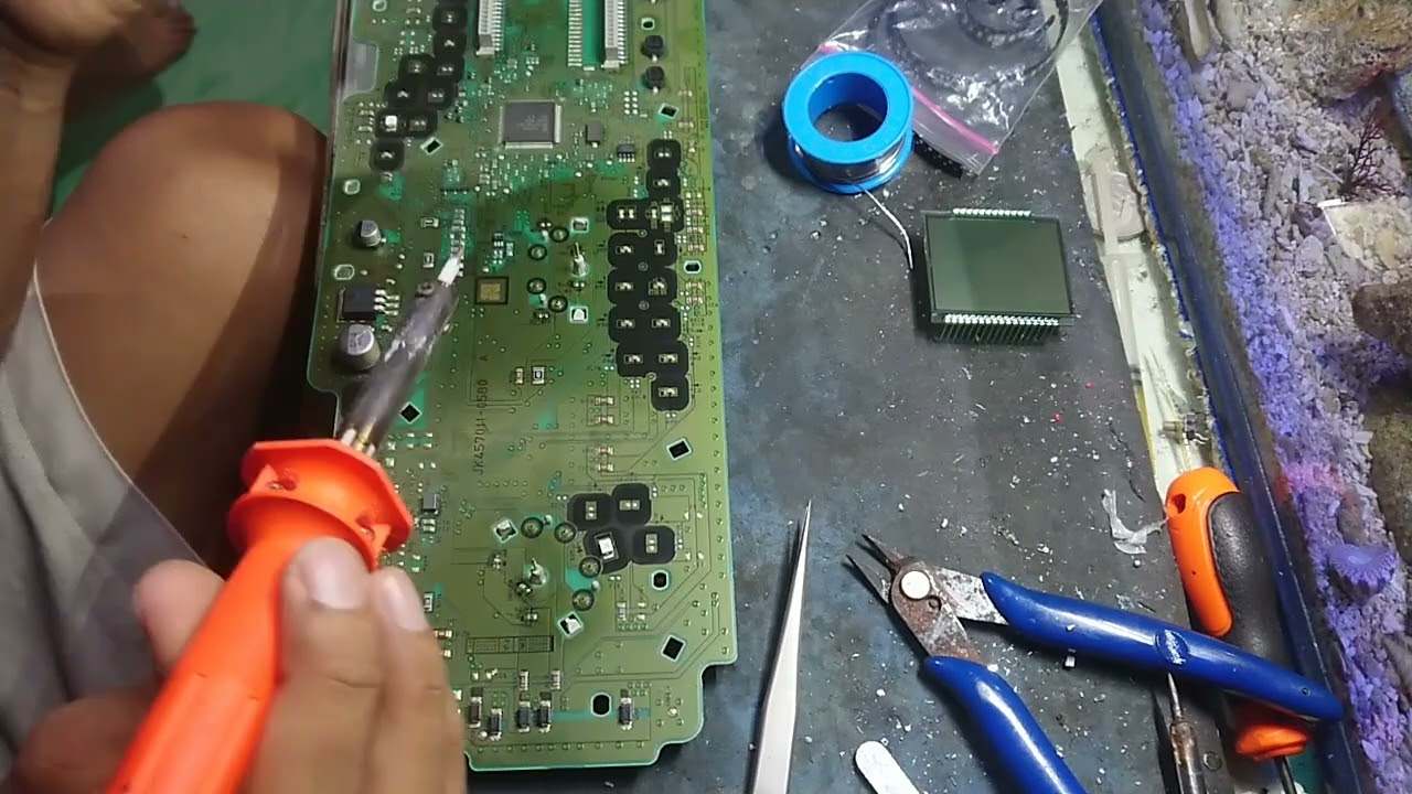 MENGGANTI LAMPU SPEEDOMETER CALYA/SIGRA DENGAN LED SMD 1206 (LEBIH BESAR DARI BAWAAN)