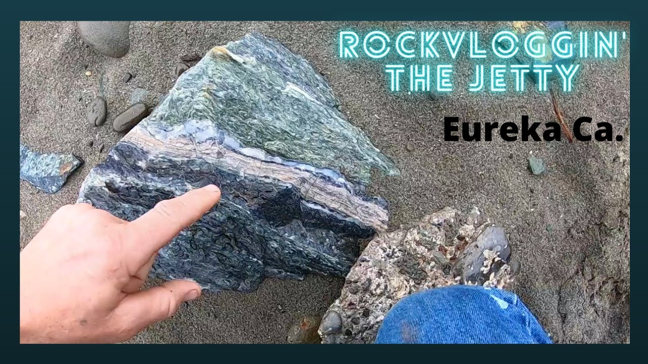 Rockvlogging The Jetty -  Rockhounding Eureka CA. 2021 - Quest 4 Treasure #566 By: Quest For Details