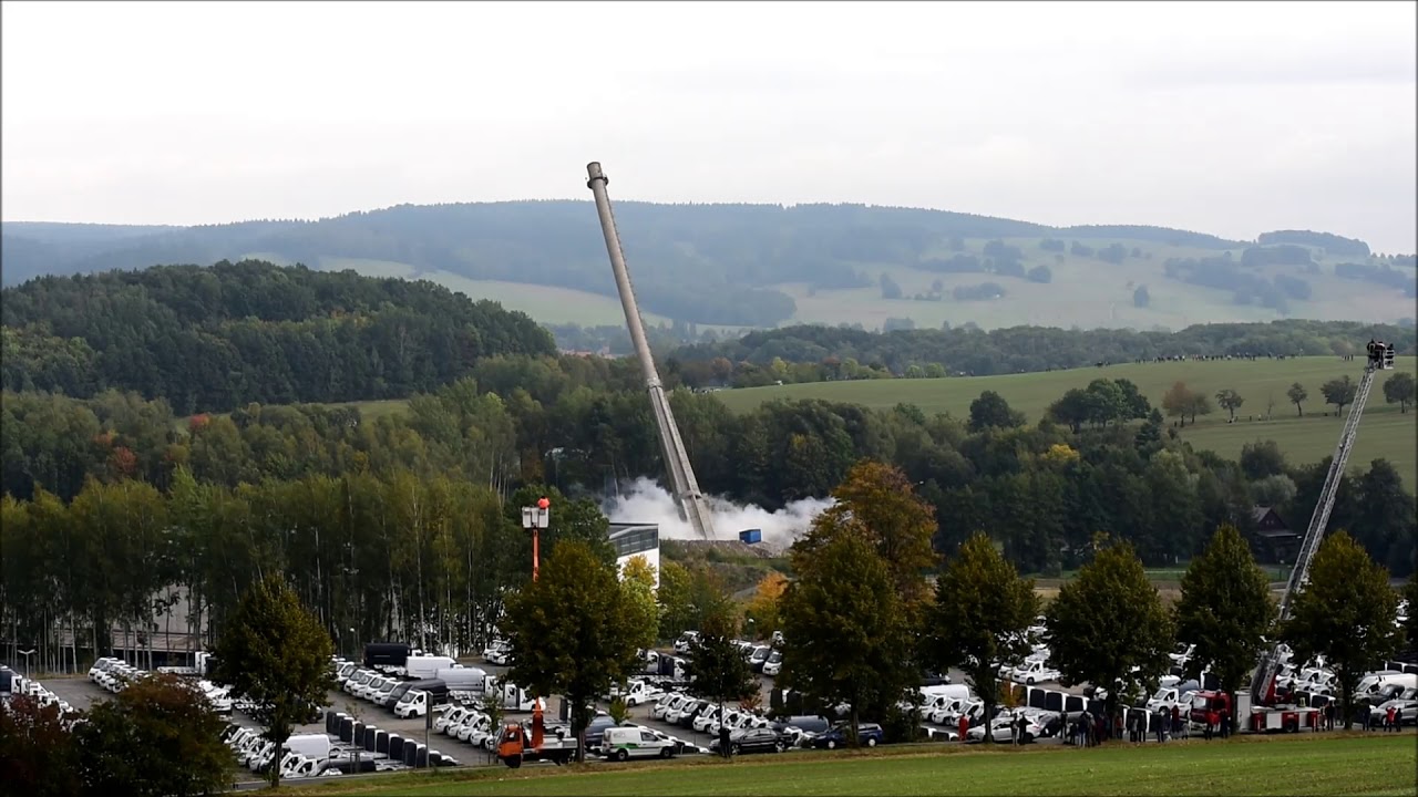 Sprengung Schornstein Neustadt in Sachsen (25.09.2019)