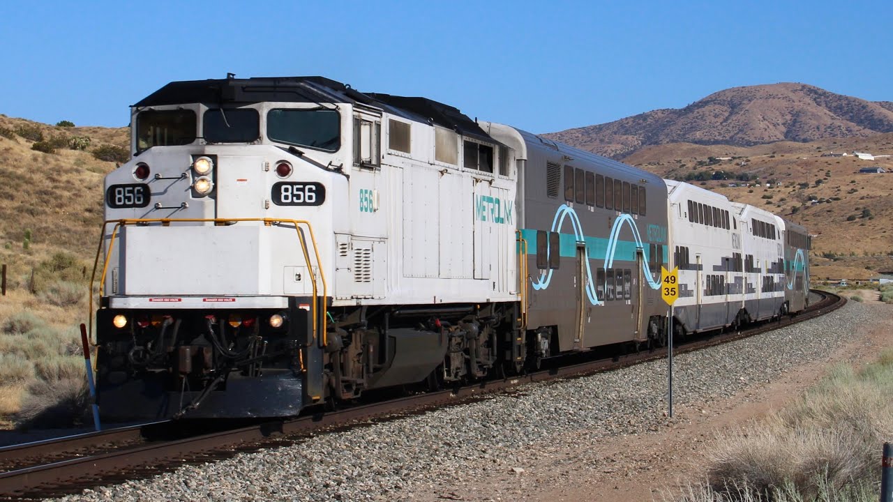 Metrolink Trains In The Antelope Valley! ~ SCAX 856 & K3 Horn!