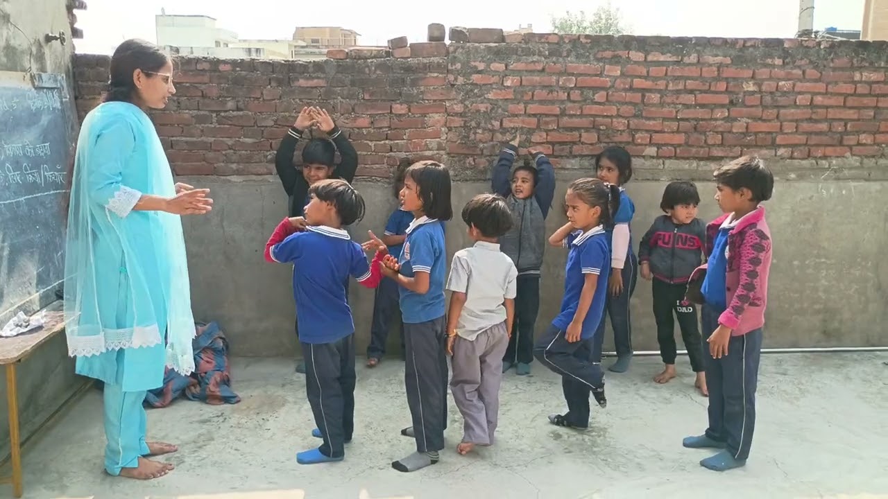   सूक्ष्म क्रियात्मक विकास को बढ़ावा देने के लिए क्रिया / क्रियाएं 