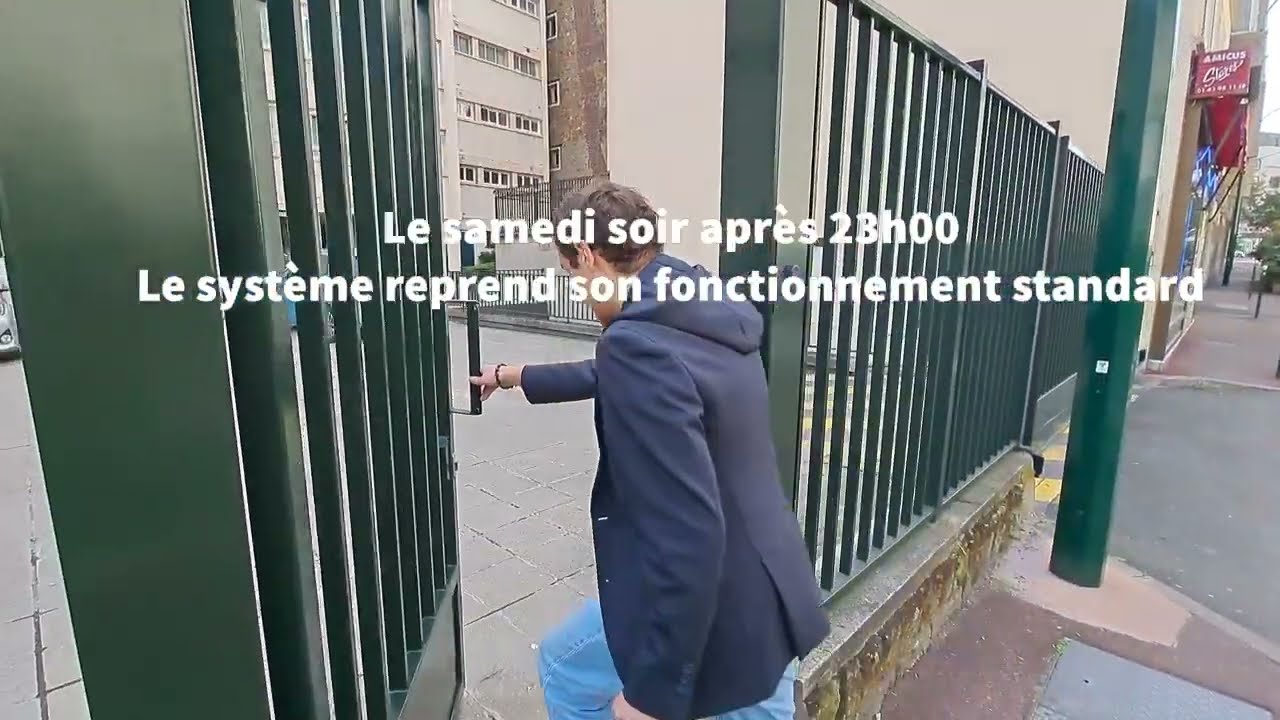 Portillon équipé d'une ventouse et d'un verrou Shabbatique