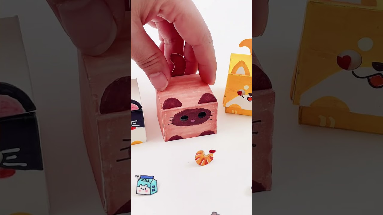 Creative Feed Toy Cat Dog Banana 🐠🦴💩 #diy