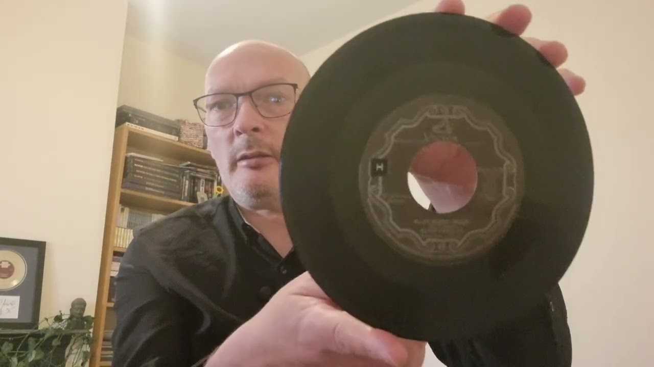 Элвис Пресли совершил ярмарку продаж на выходных. #elvispresley #records