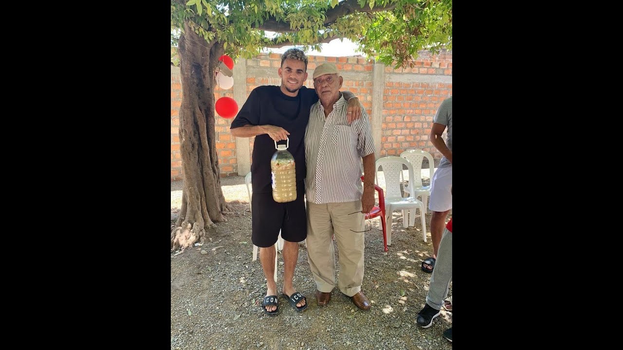 Emotivo Encuentro Del Viejo Chide Conociendo Luis Díaz En Barrancas, Guajira