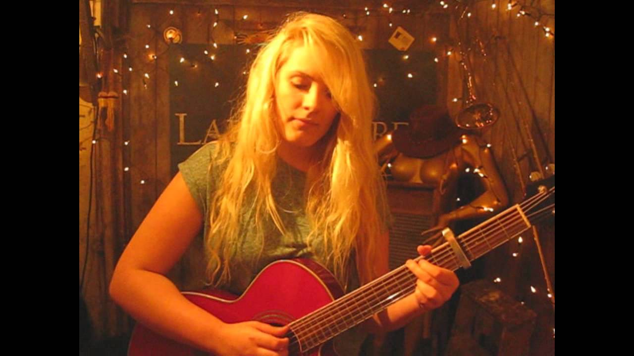 Pip Mountjoy - Your Skeleton - Songs From The Shed Session