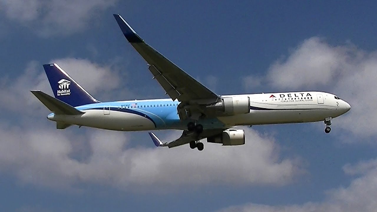 Boeing 767-300ER Delta Airlines 