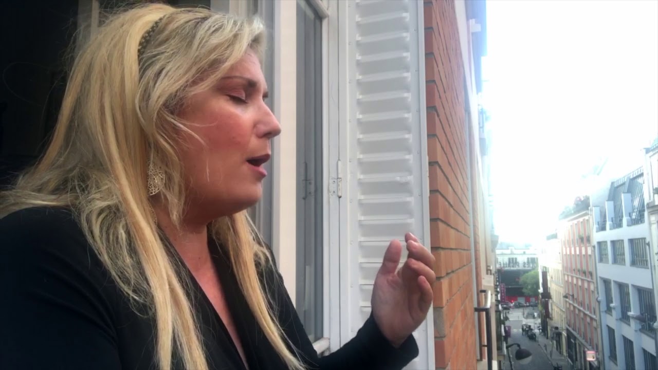 Hommage &agrave; Mady Mespl&eacute; par sa disciple Veronica Antonelli 