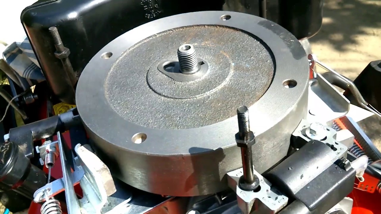 Calage allumage tondeuse - remplacement clavette volant magnétique