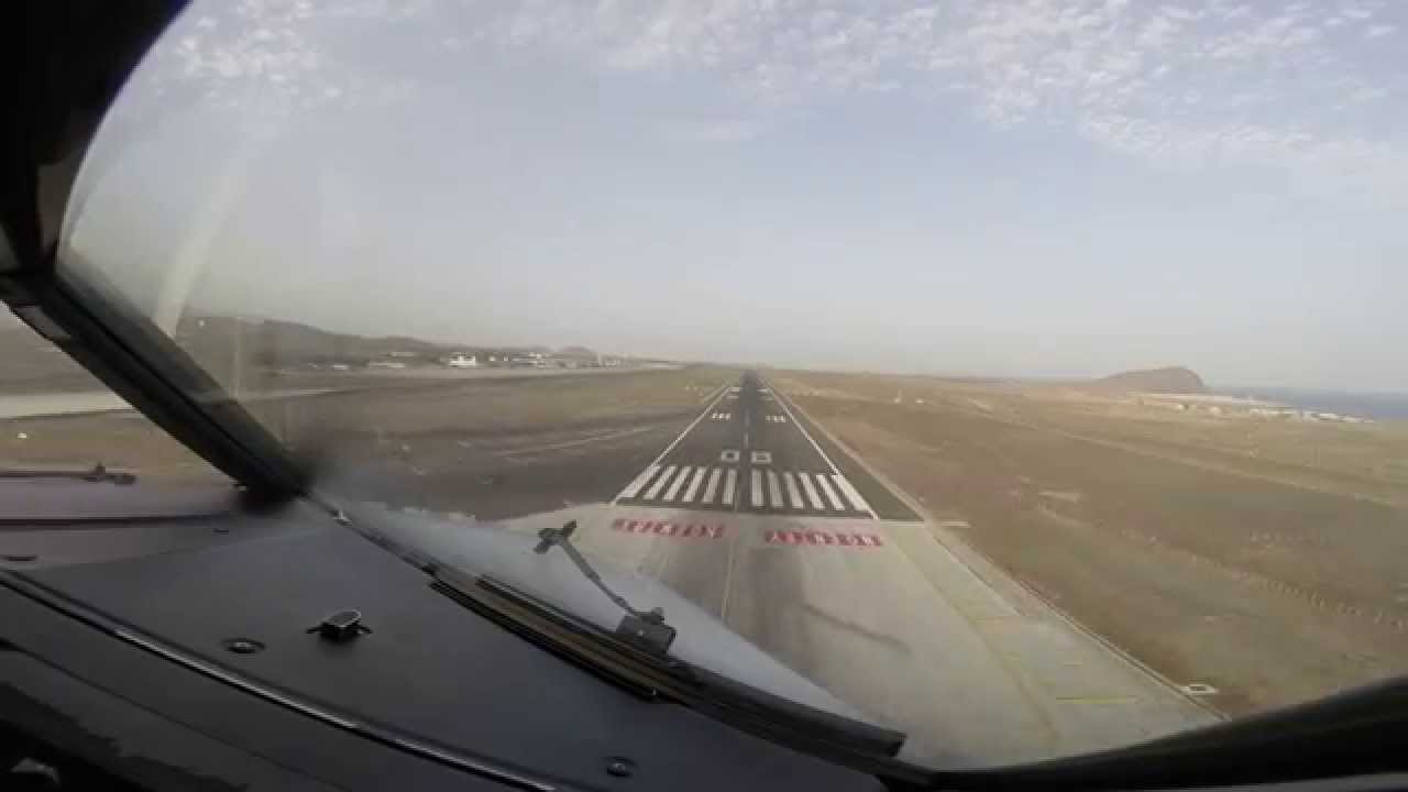 Landing Tenerife South runway 08 (TFS-GCTS)