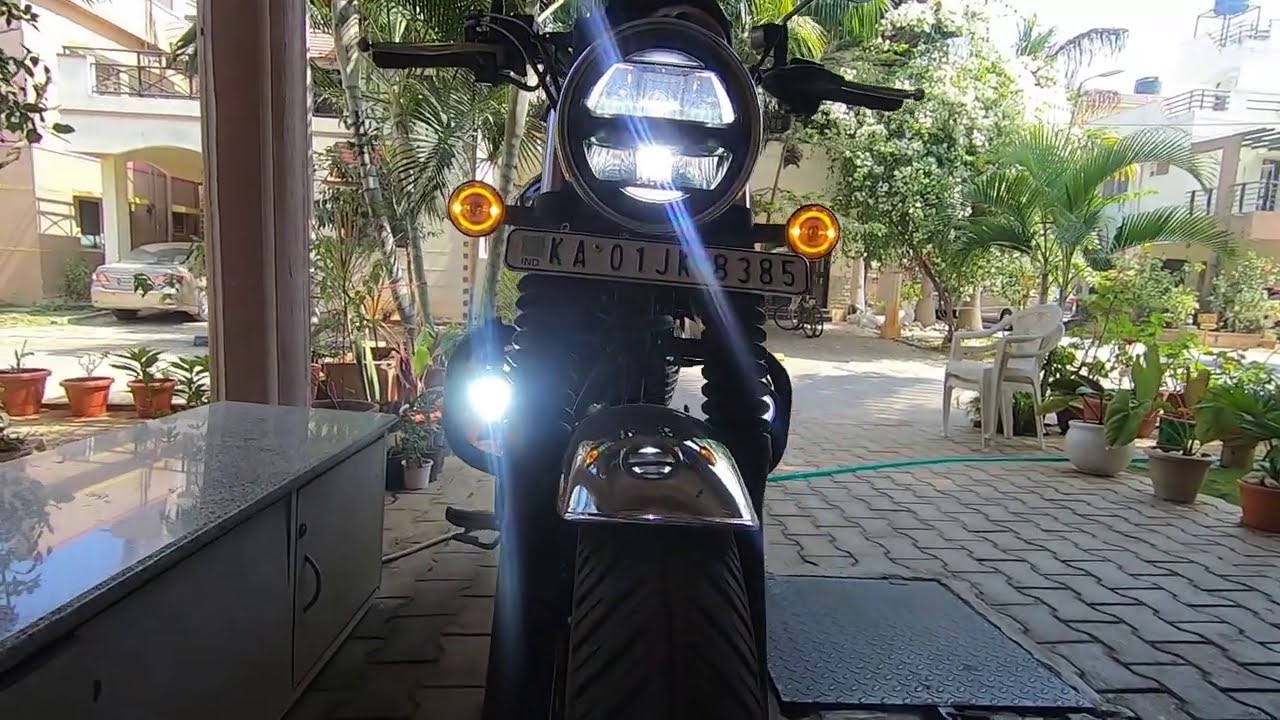 Honda CB 350 | Maddog Scout Aux Lights Setup