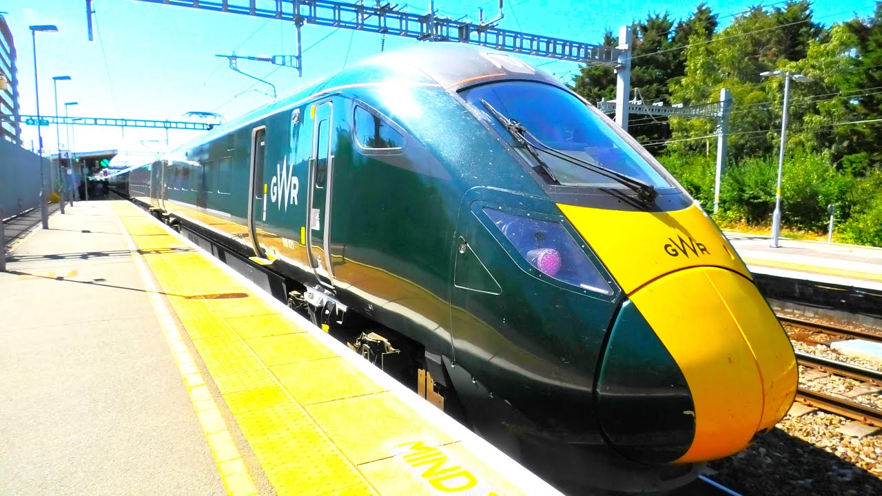 Trains at Swindon | 08/08/22