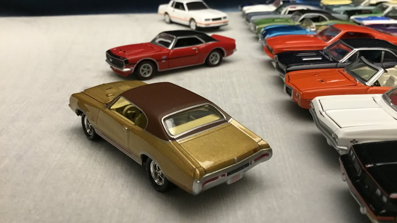 Let's open some Johnny Lightning! P4
