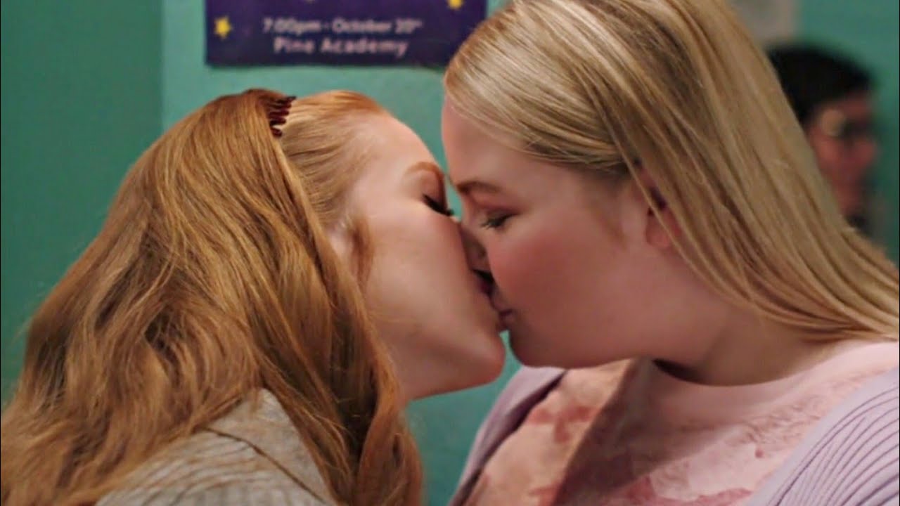 Astrid and Lilly Save The World | Ep 9 Doppelkopfel | wlw series |