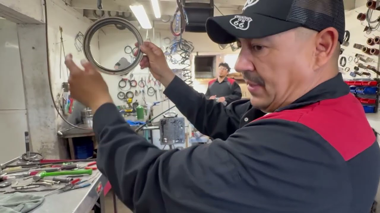 Mecánico experto 2a parte tutorial reparar Transmicion grand marquis ponchos transmicion 