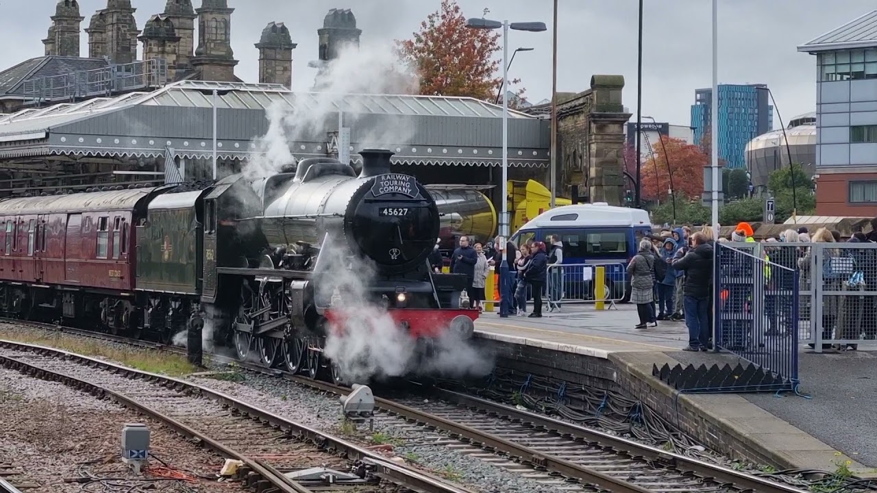 Trains at Doncaster Station earlier today and yet another steam Engine at Sheffield 24/10/21