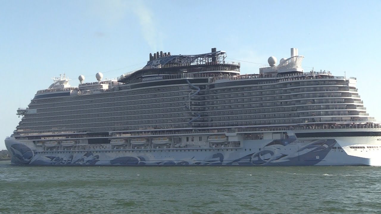 CRUISE SHIP DEPARTURES FROM SOUTHAMPTON ON 25/06/23