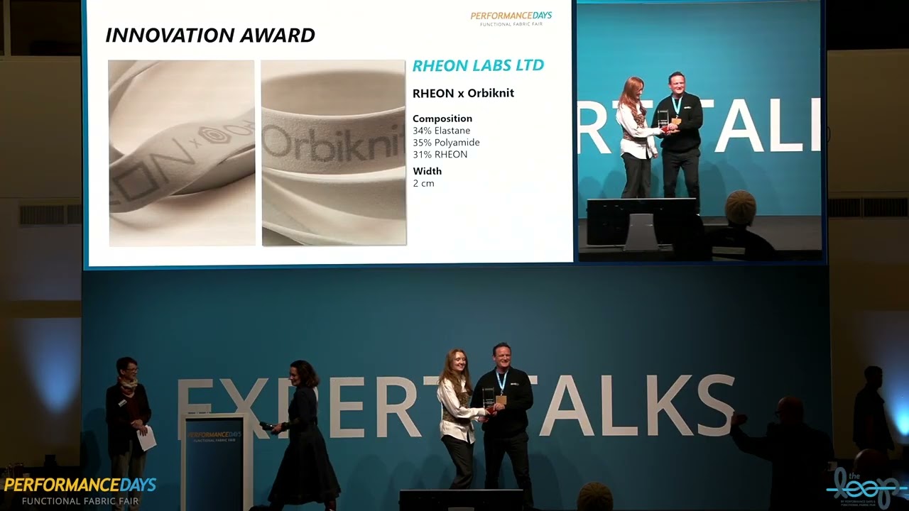 PERFORMANCE DAYS Award Handover