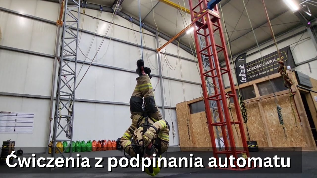 Naucz się, w jaki spos&oacute;b podpinać automat do maski bez ściągania rękawic z dłoni.