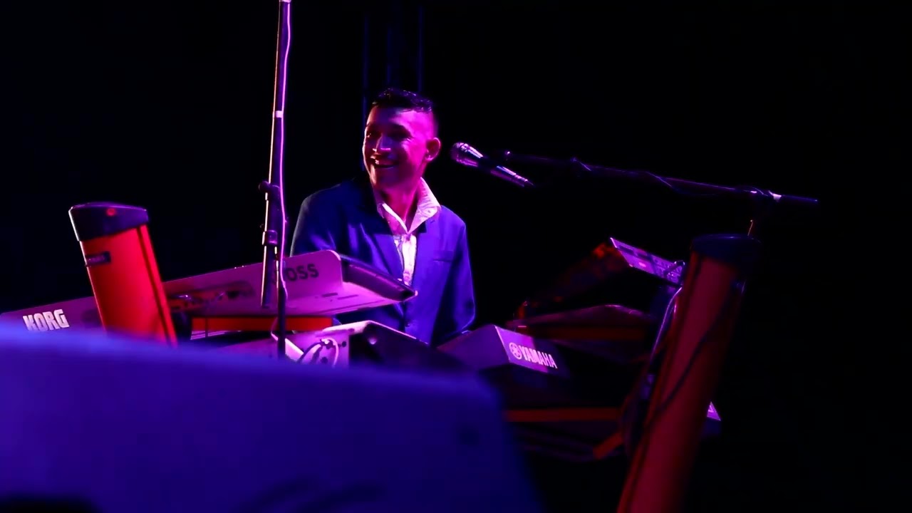 LA CHABELA (en vivo) - JUAN JOSE EL CAMARON DE LOS TECLADOS
