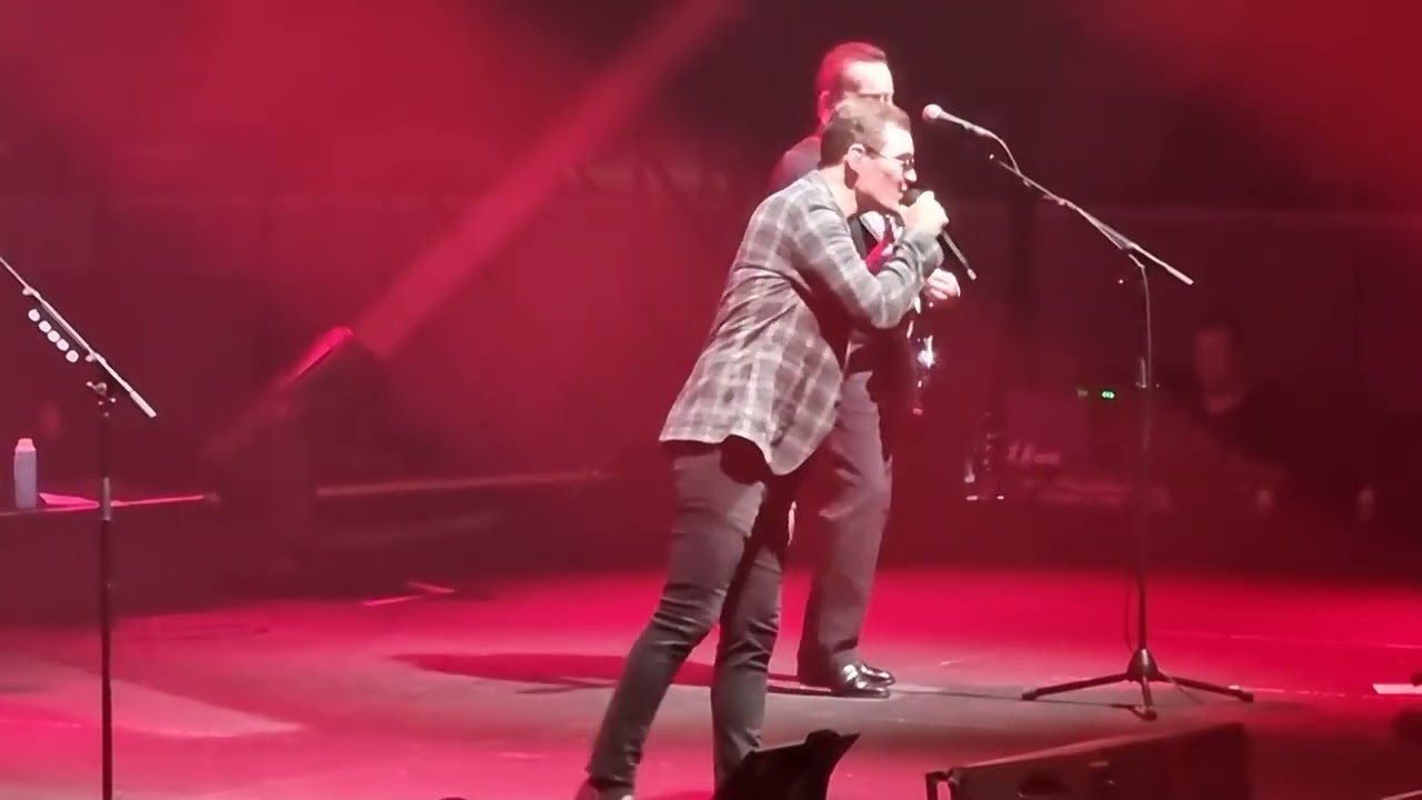 Cherry Oh Baby. Red Red Wine.UB40. Red Red Wine Tour.