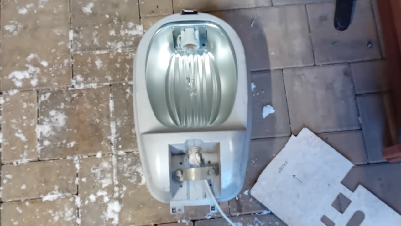 Lampa avenída,preco niesu videa