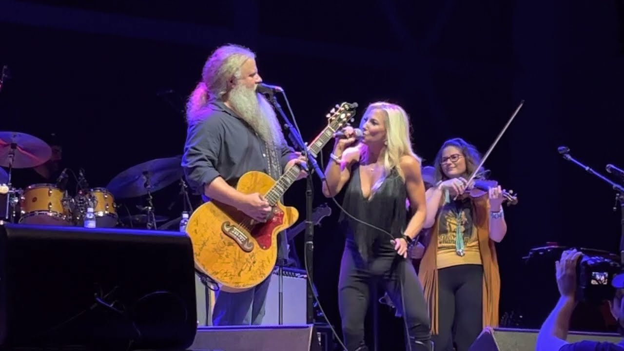Jamey Johnson w/Julie Roberts-“Music City’s Killin Me” @ Firstbank Amphitheater Franklin, TN 8/25/22