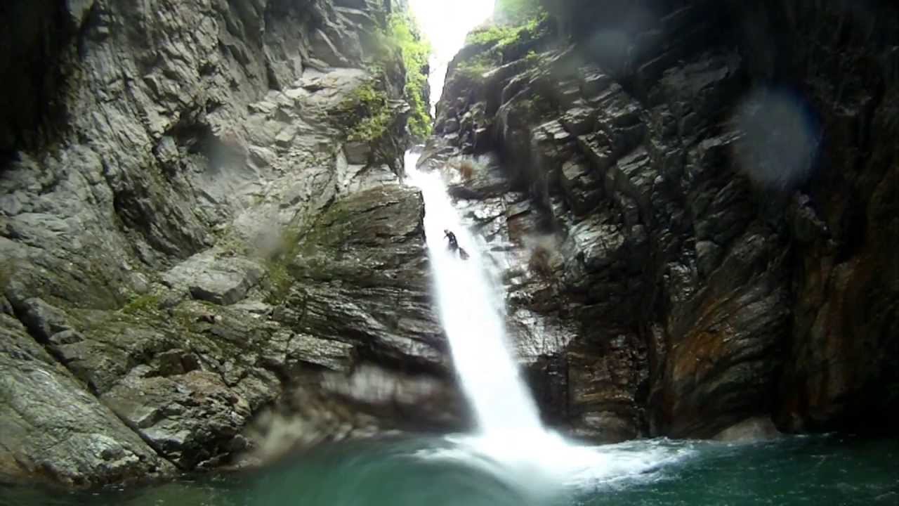 Canyoning Action 2012 Part4 Descendet Extrem