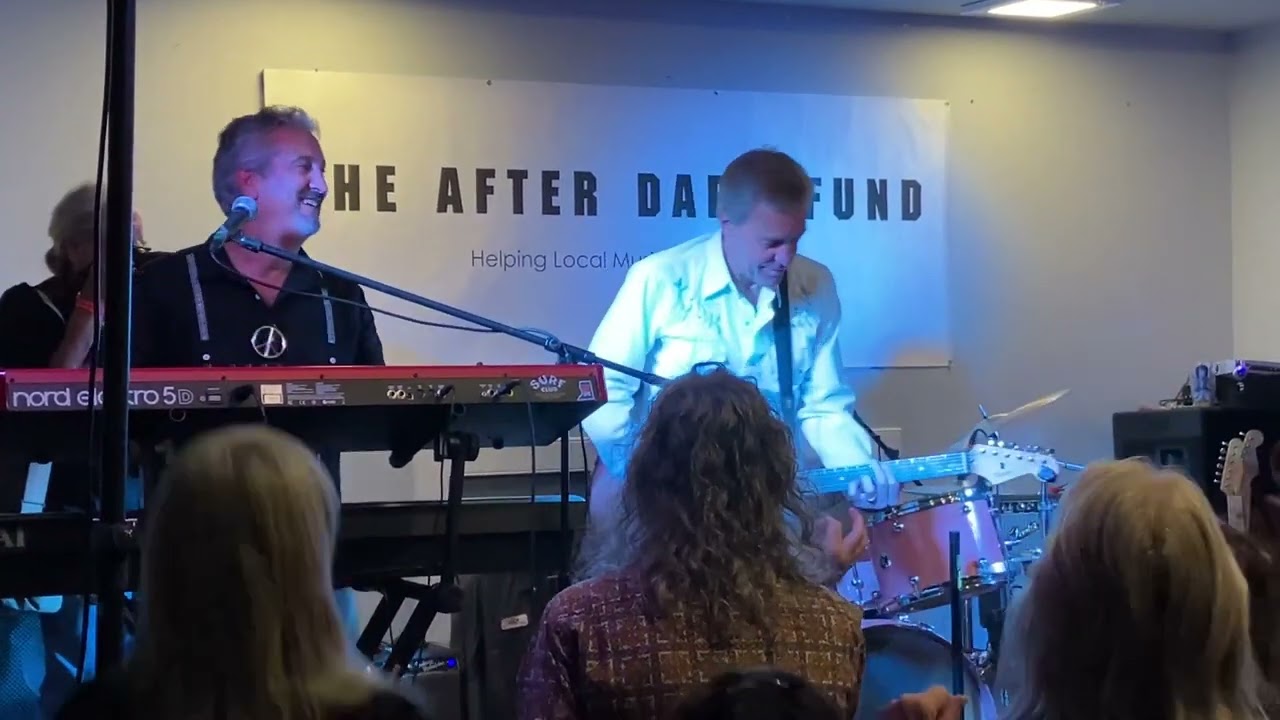 Rhodes Tavern Troubadours - Gave it Away!