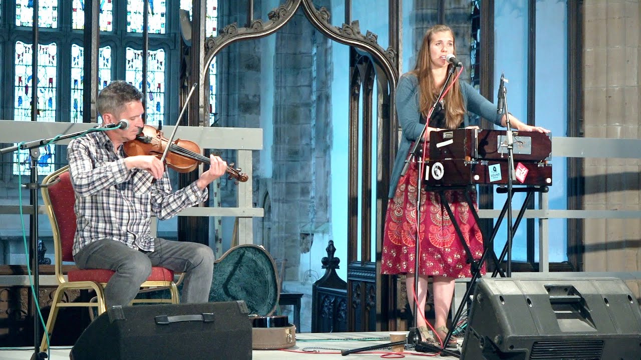 Jenny Sturgeon Trio perform 