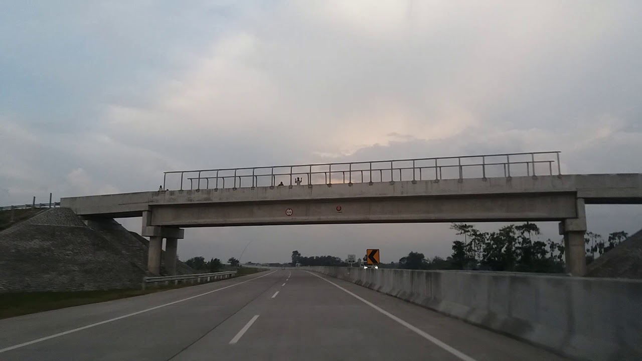 Highway from Madiun to Wilangan Part 1 ( Jalan Tol Madiun ke Wilangan Bag. 1 )