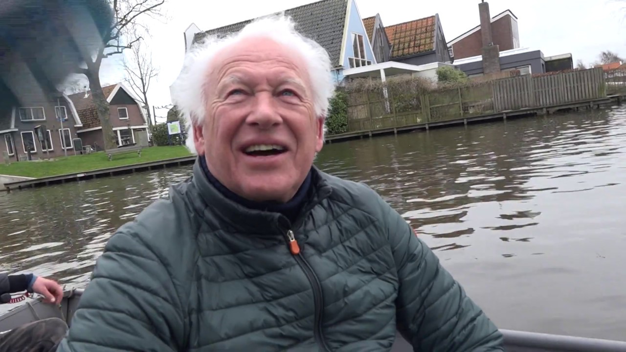 Vrijwilligers halen containers vol plastic uit Wormers natuurgebied: "Bloedhekel aan rotzooi"