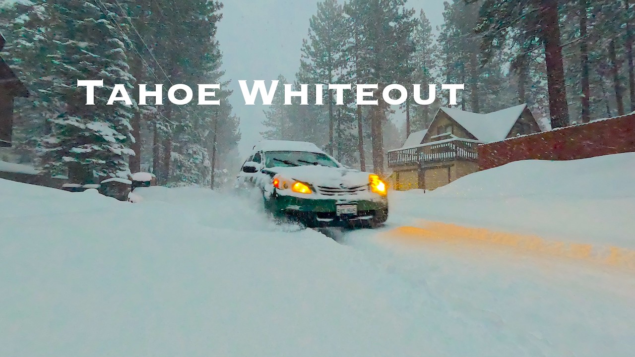 В Тахо началась метель — сегодня снежная буря в условиях нулевой видимости.